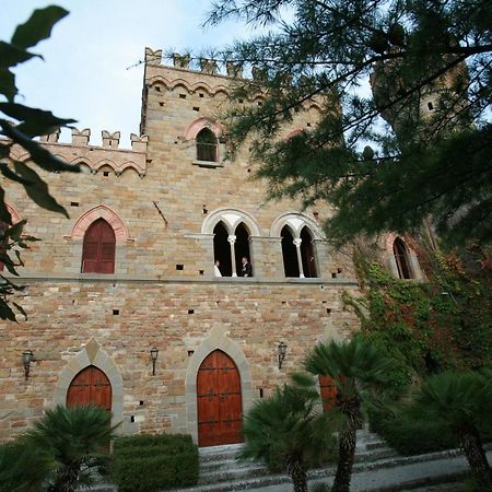 Вилла Castello Il Borgia In Passignano Sul Trasimeno - Italy Экстерьер фото